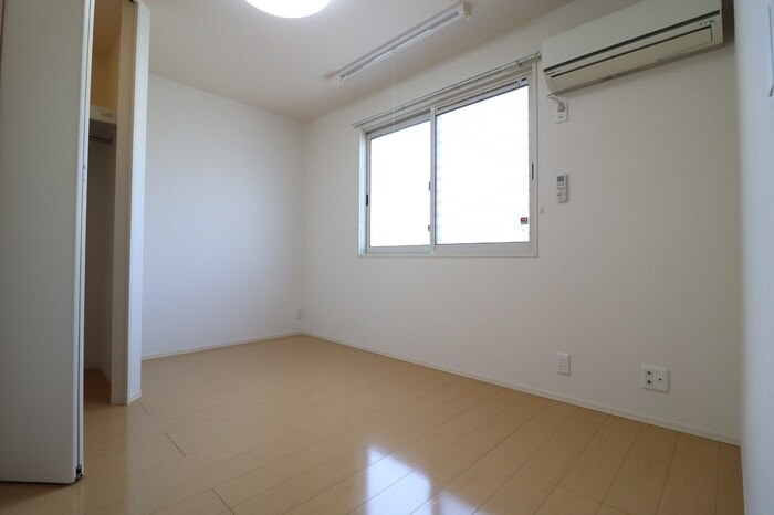 メゾン　エミグラント　A棟の物件内観写真