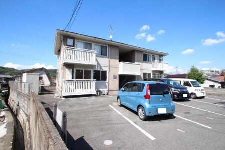 グランシャリオの物件外観写真