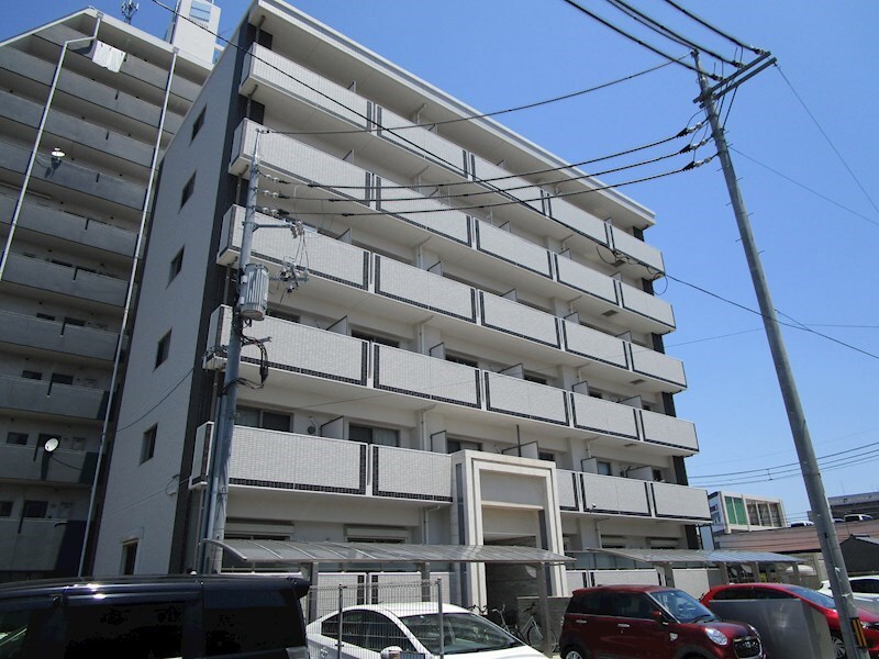 アーバンパレス医大南の物件外観写真