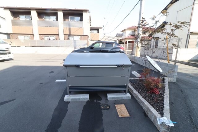 フルーリー中撫川Ｂ棟の物件外観写真