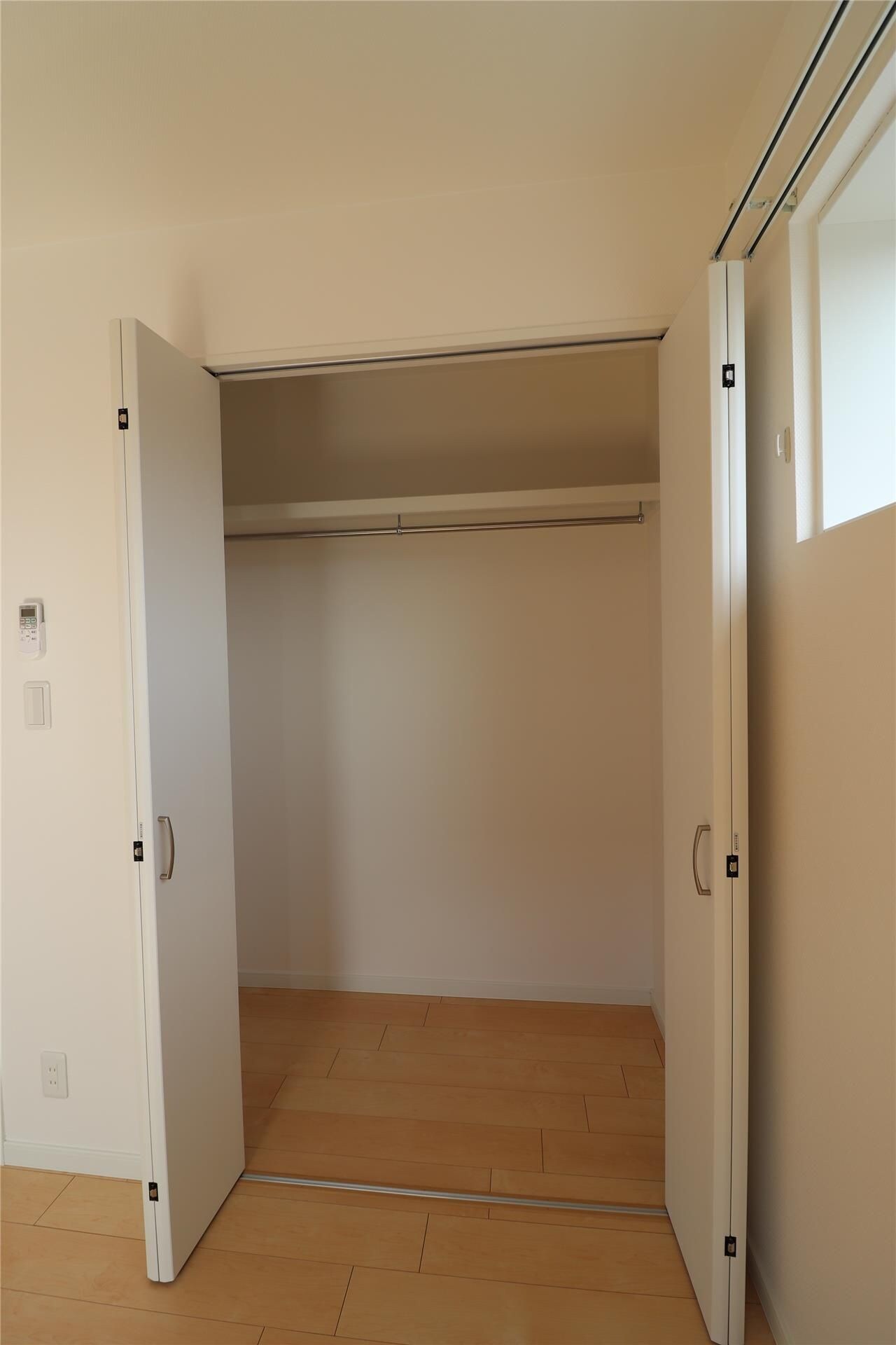 フルーリー中撫川Ｂ棟の物件内観写真