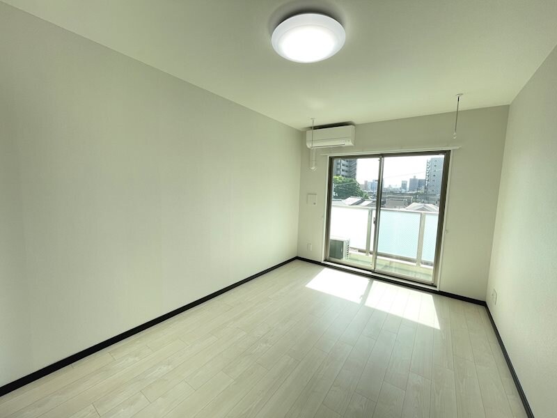 コクーン大元駅前の物件内観写真