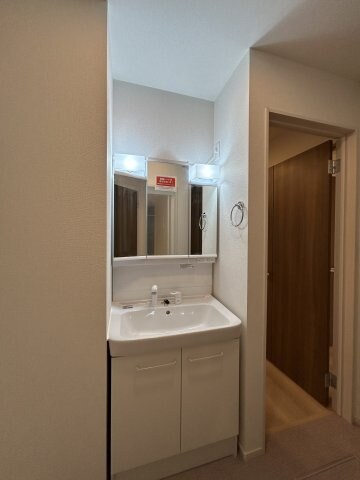 コンテルミナスの物件内観写真