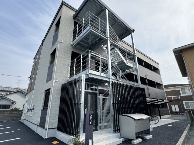 Alternaの物件外観写真