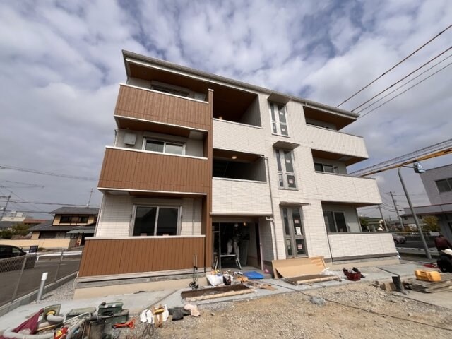 ガーデン　ラピッズの物件外観写真