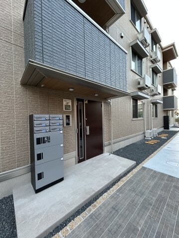 Ｔｉａｒｅ　Ｍａｎｂａｉの物件外観写真