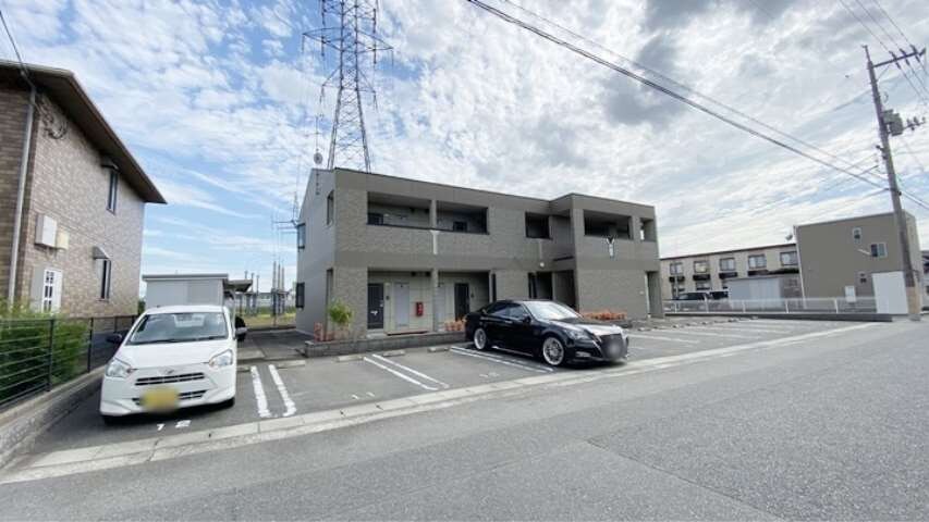 シェルルの物件外観写真