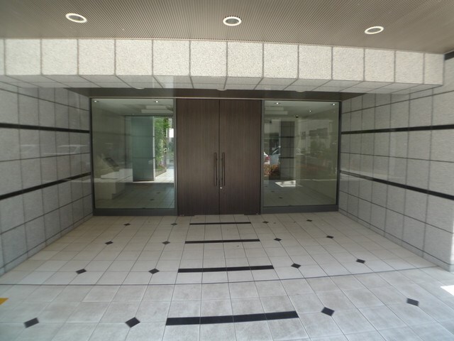 アルファレガロ岡山駅前の物件外観写真