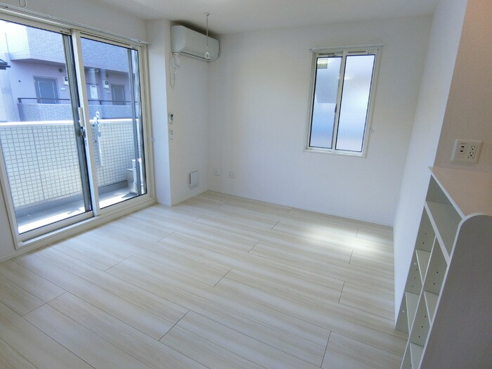 Ｄ－ｒｏｏｍアリビオ泉崎の物件内観写真