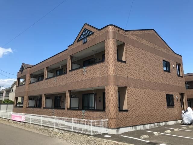 グランディール泰英２号館の物件外観写真