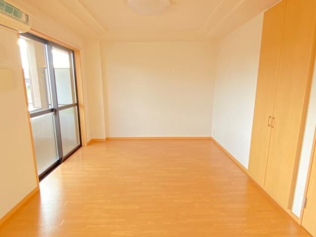 グランディール泰英２号館の物件内観写真