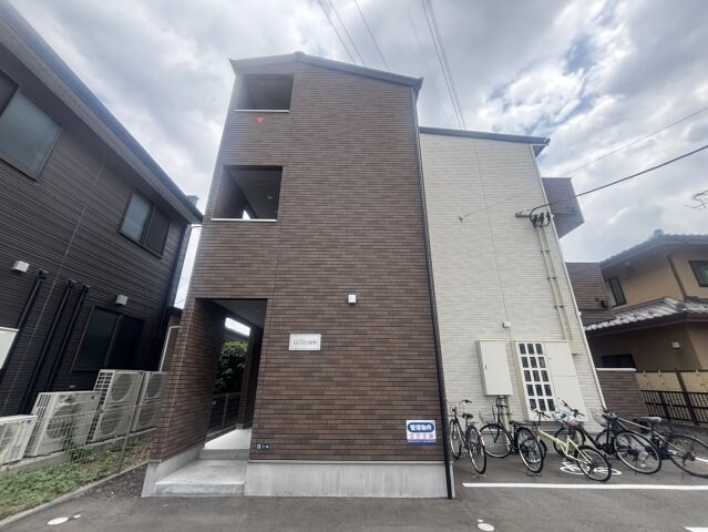 LUXES原町の物件外観写真