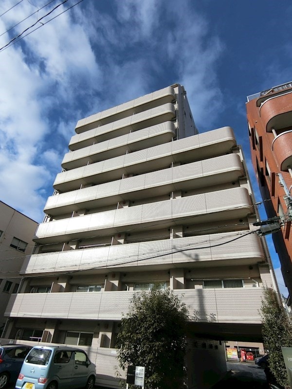 トロワフレールの物件外観写真