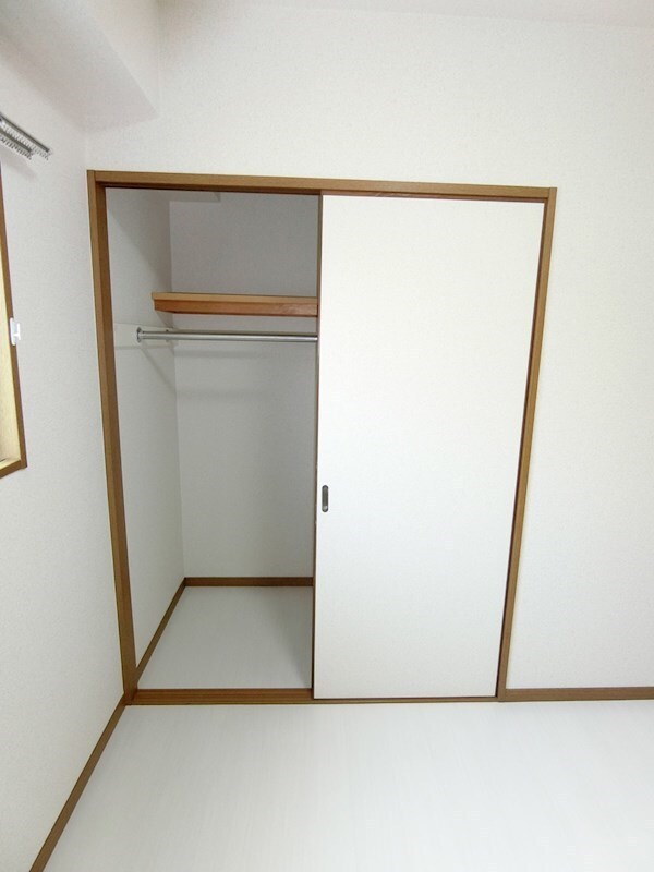 トロワフレールの物件内観写真