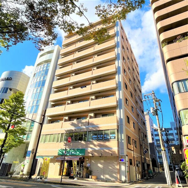 県庁前レジデンスの物件外観写真