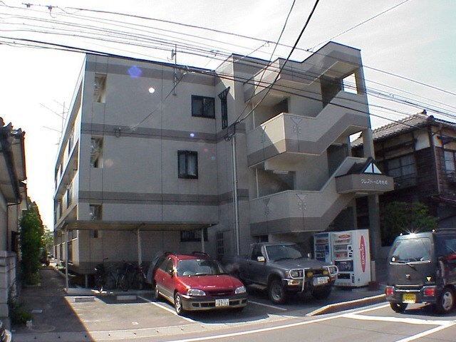 クレストール市名坂の物件外観写真