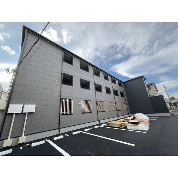 RS Residenceの物件外観写真