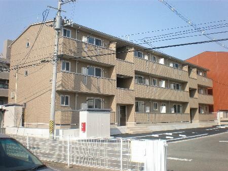 イズ・ミル中央の物件外観写真