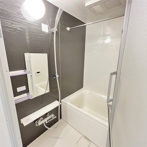 メルヴェーユ東八番丁の物件内観写真