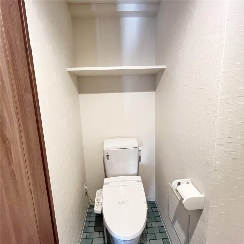 メルヴェーユ東八番丁の物件内観写真