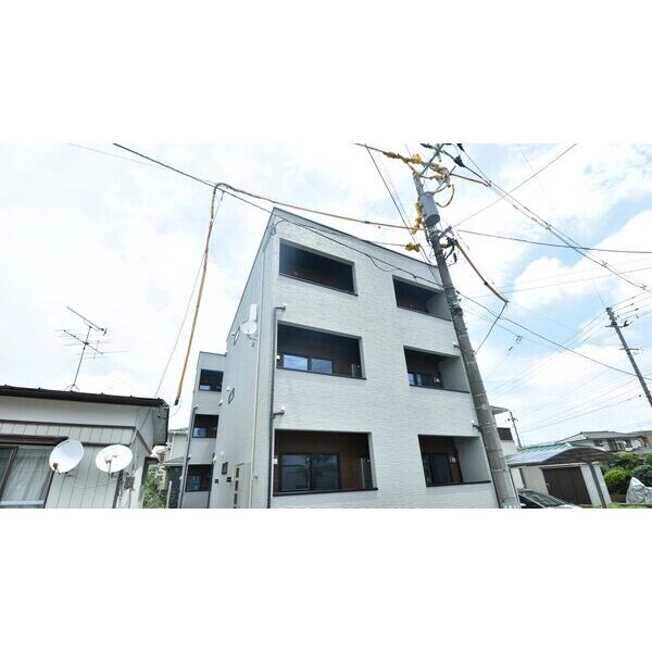 アクアコート宮千代の物件外観写真