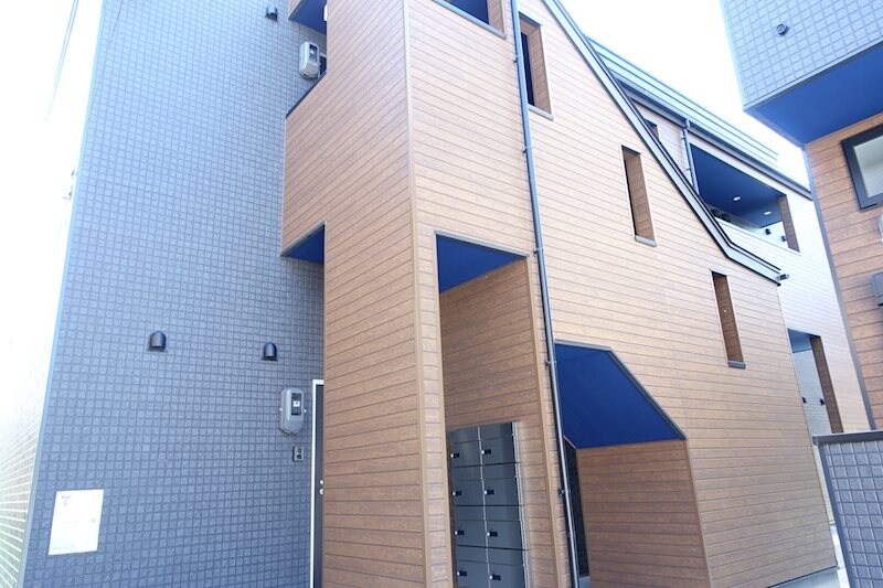 シャンテスクエア新田の物件外観写真