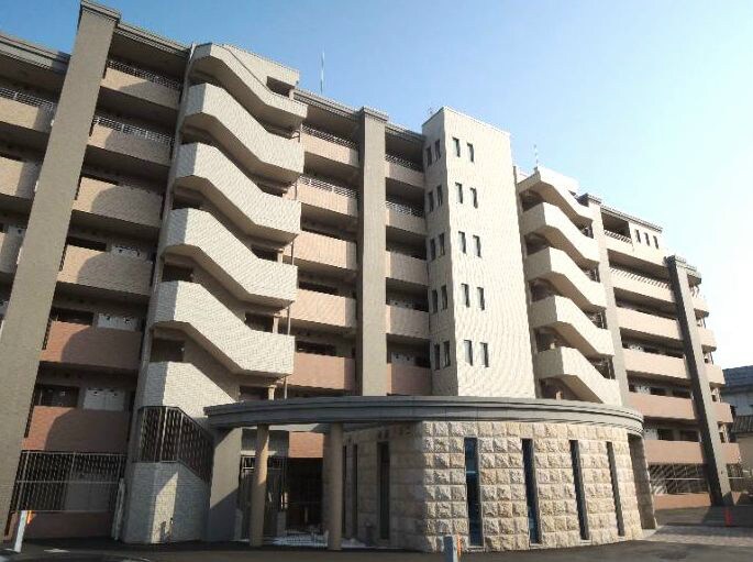 国際センター駅 徒歩5分 5階の物件外観写真