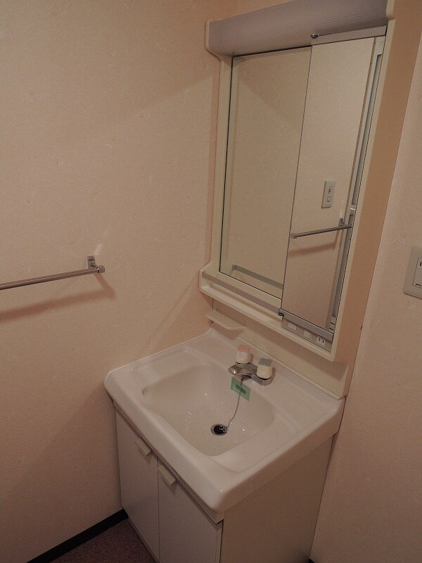 スカイコート上杉の物件内観写真