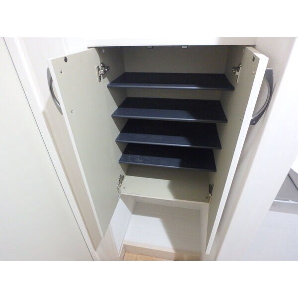 ラヴィータ原町の物件内観写真