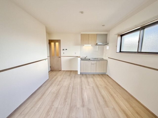 シャイニングパレス宮城野原の物件内観写真