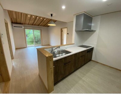 明泉　水の森　の物件内観写真