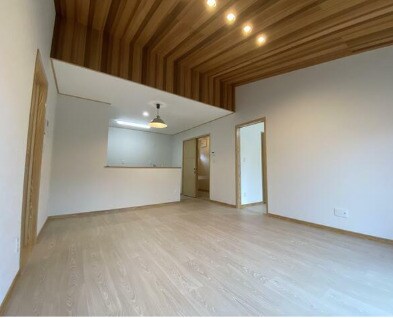 明泉　水の森　の物件内観写真