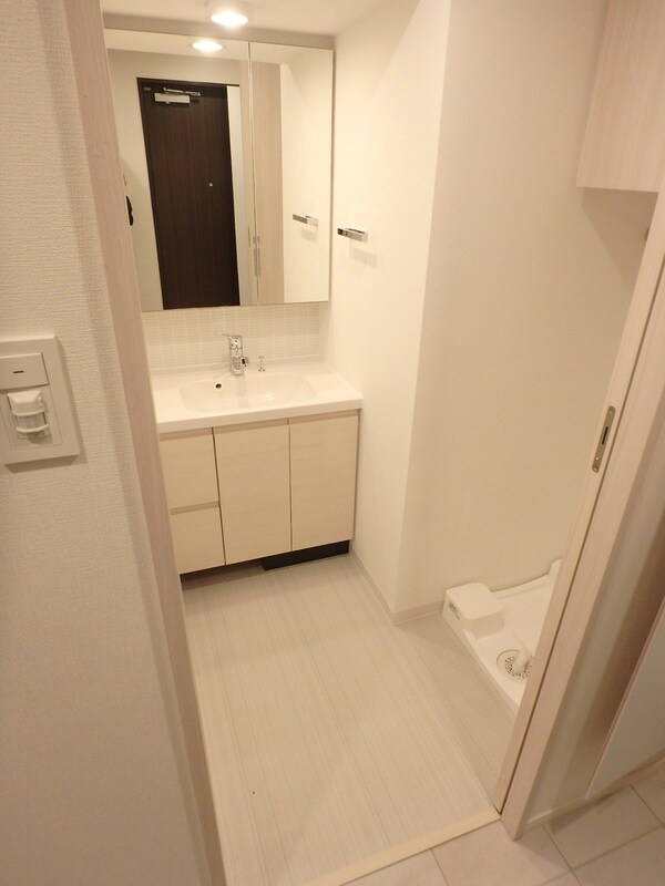 シーズンフラッツＳＥＮＤＡＩEASTの物件内観写真