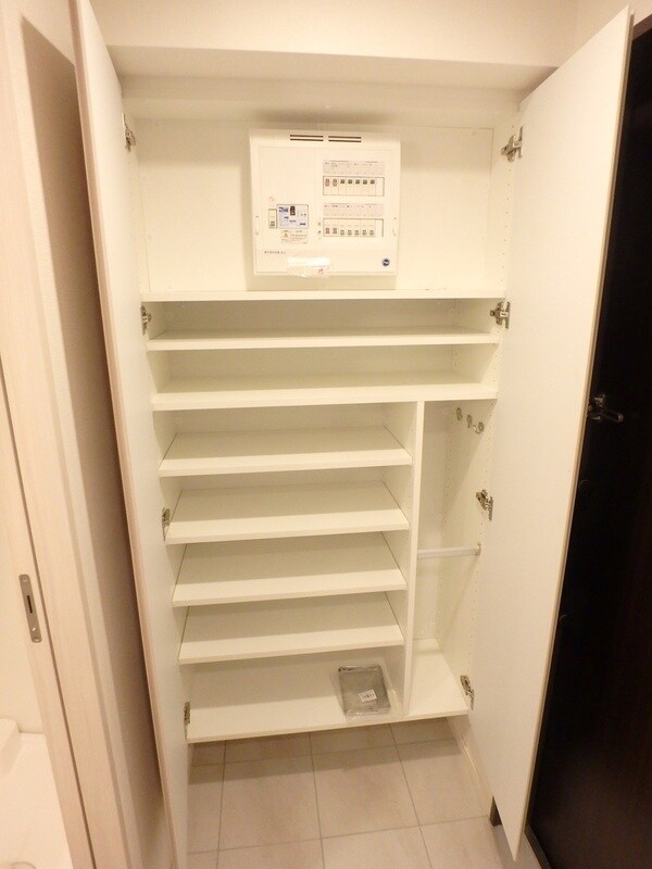 シーズンフラッツＳＥＮＤＡＩEASTの物件内観写真