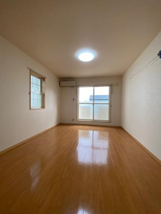 パセオプラシード上杉の物件内観写真