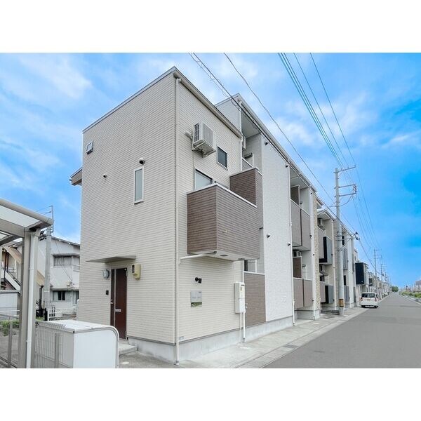 ポルコ　ロッソの物件外観写真