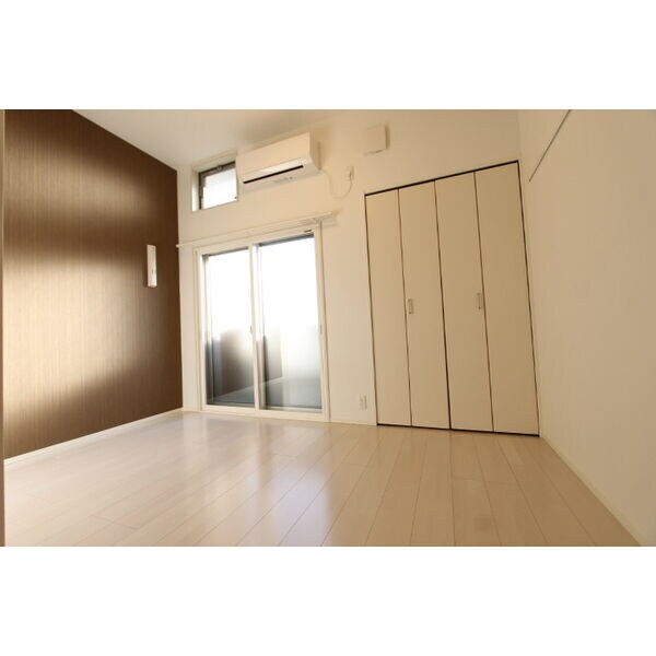 ポルコ　ロッソの物件内観写真