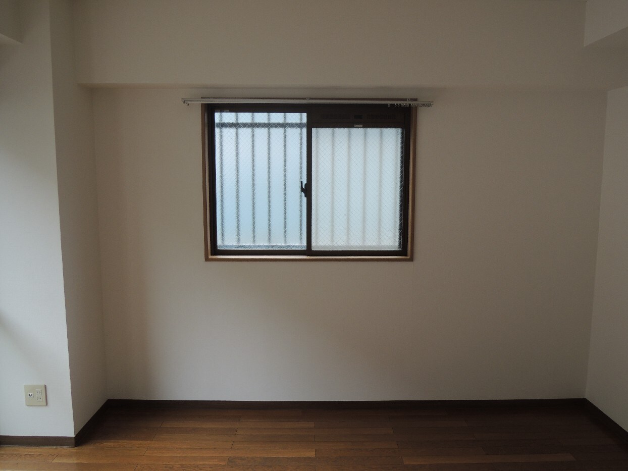 アバンサール泉中央の物件内観写真