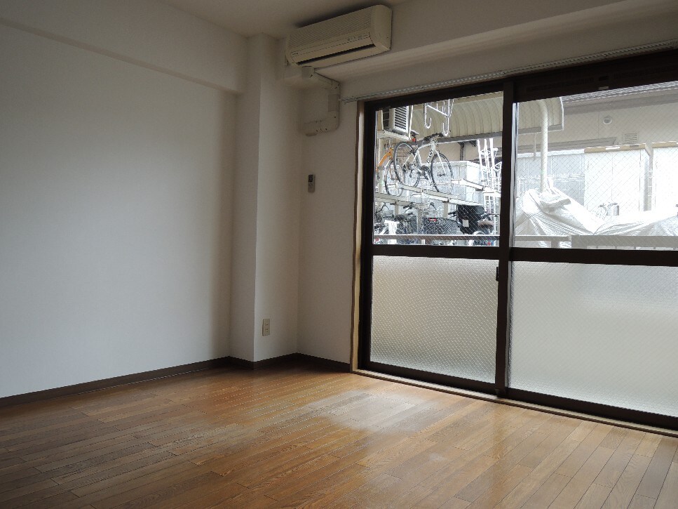 アバンサール泉中央の物件内観写真