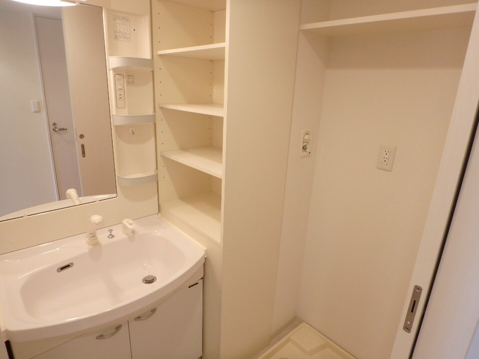 レジディア榴岡ウエスト棟の物件内観写真