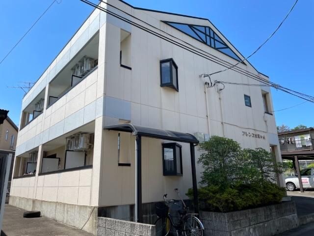 フレンズ双葉ケ丘の物件外観写真