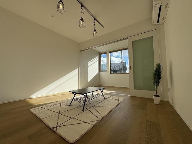 ジャスティスの物件内観写真