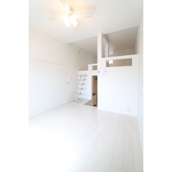 ラフェリオ東仙台の物件内観写真