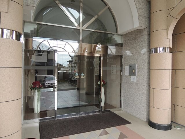 シャングリラ高松の物件外観写真