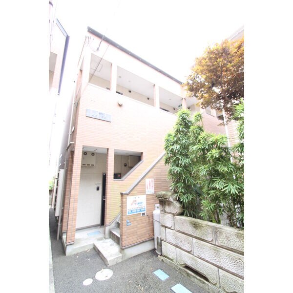 フォレスタの物件外観写真