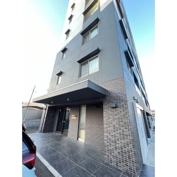 カーサ・スタジオーネ原町の物件外観写真