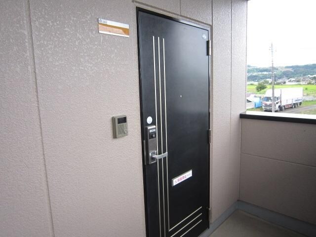 コンフォールの物件内観写真