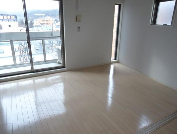 ヴィアーレ八幡3丁目の物件内観写真