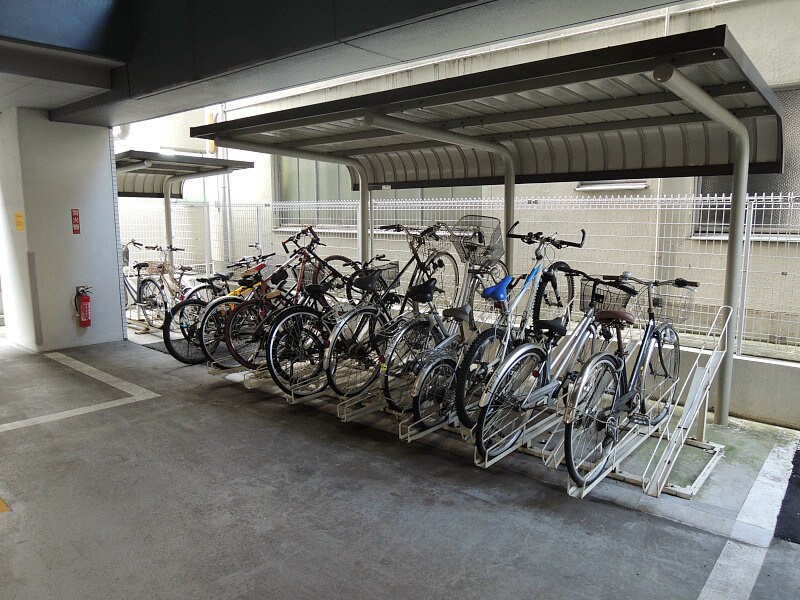 カスタリア大町の物件外観写真