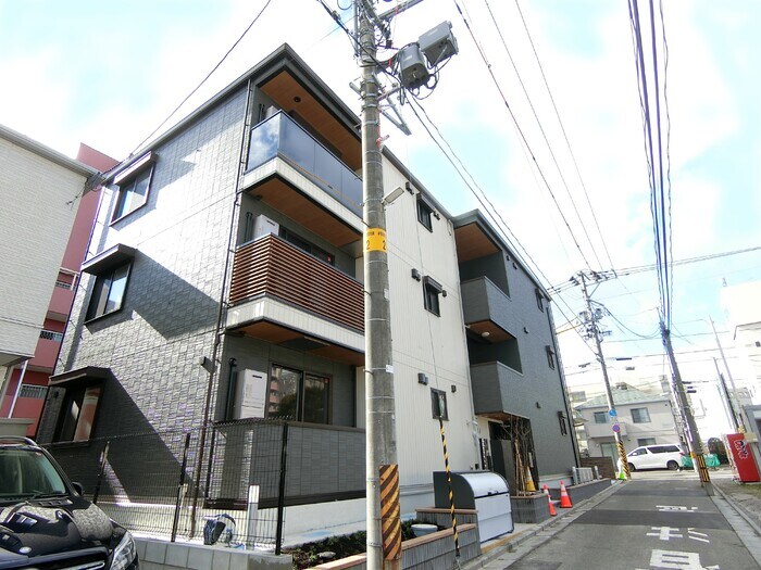 Ｄ－ＲＯＯＭ南材木町の物件外観写真